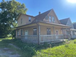 featured image of 2423 Templeton St