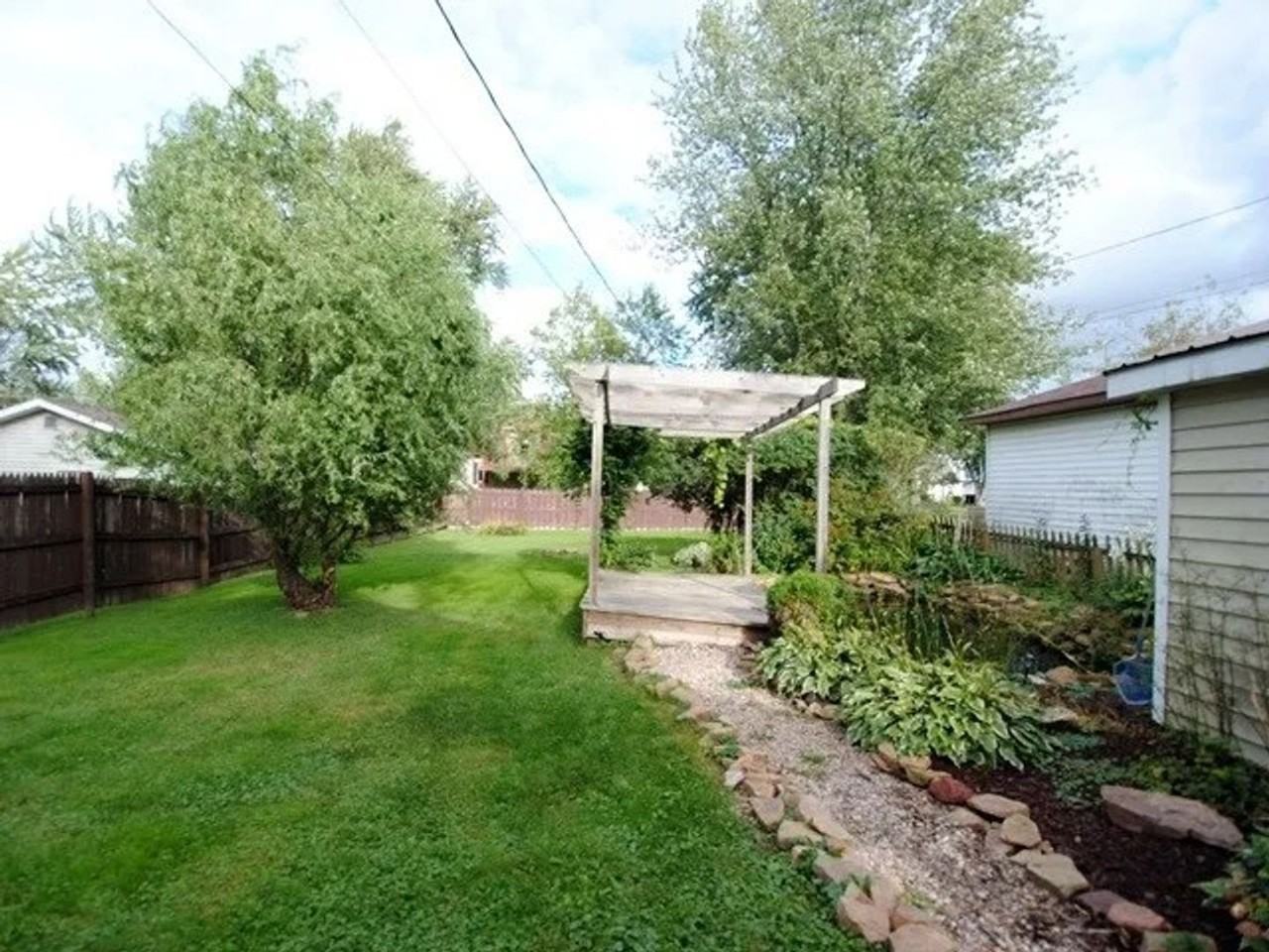 1411 S Prospect Ave - Photo 3 of 16