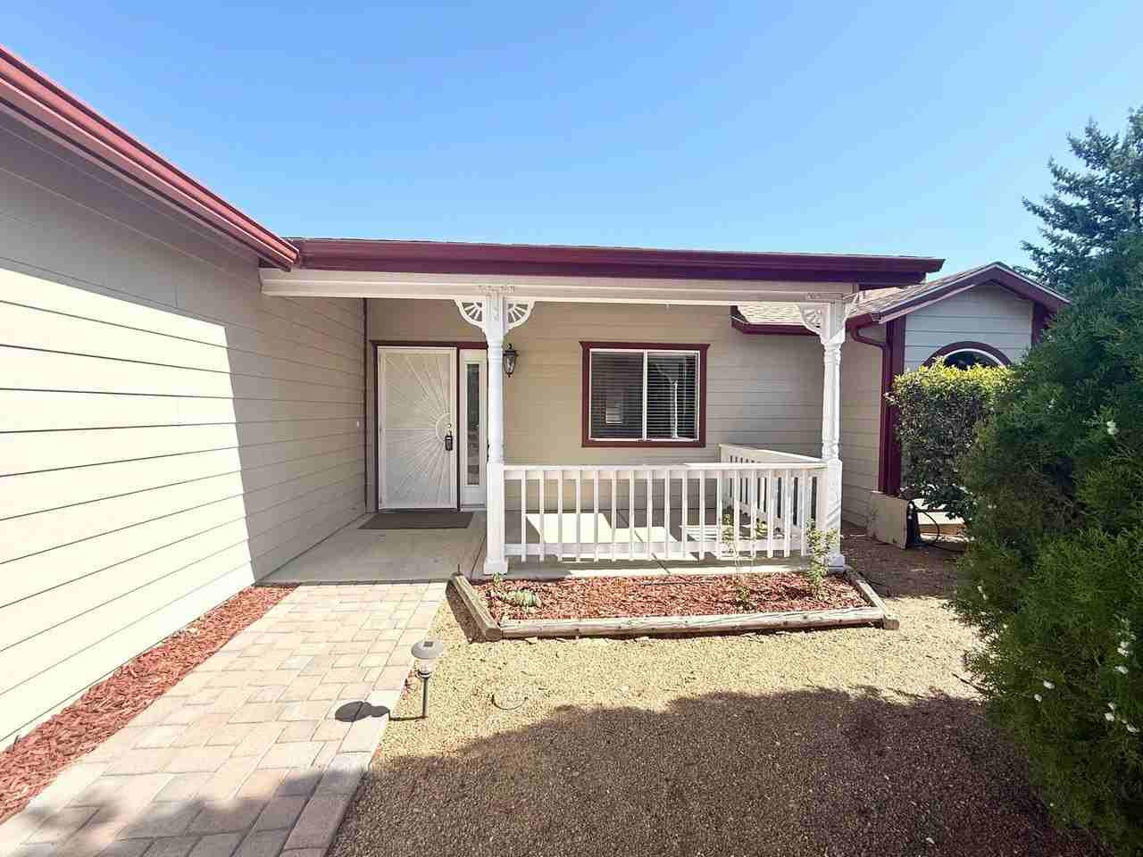 821 Village Cir - Photo 5 of 26