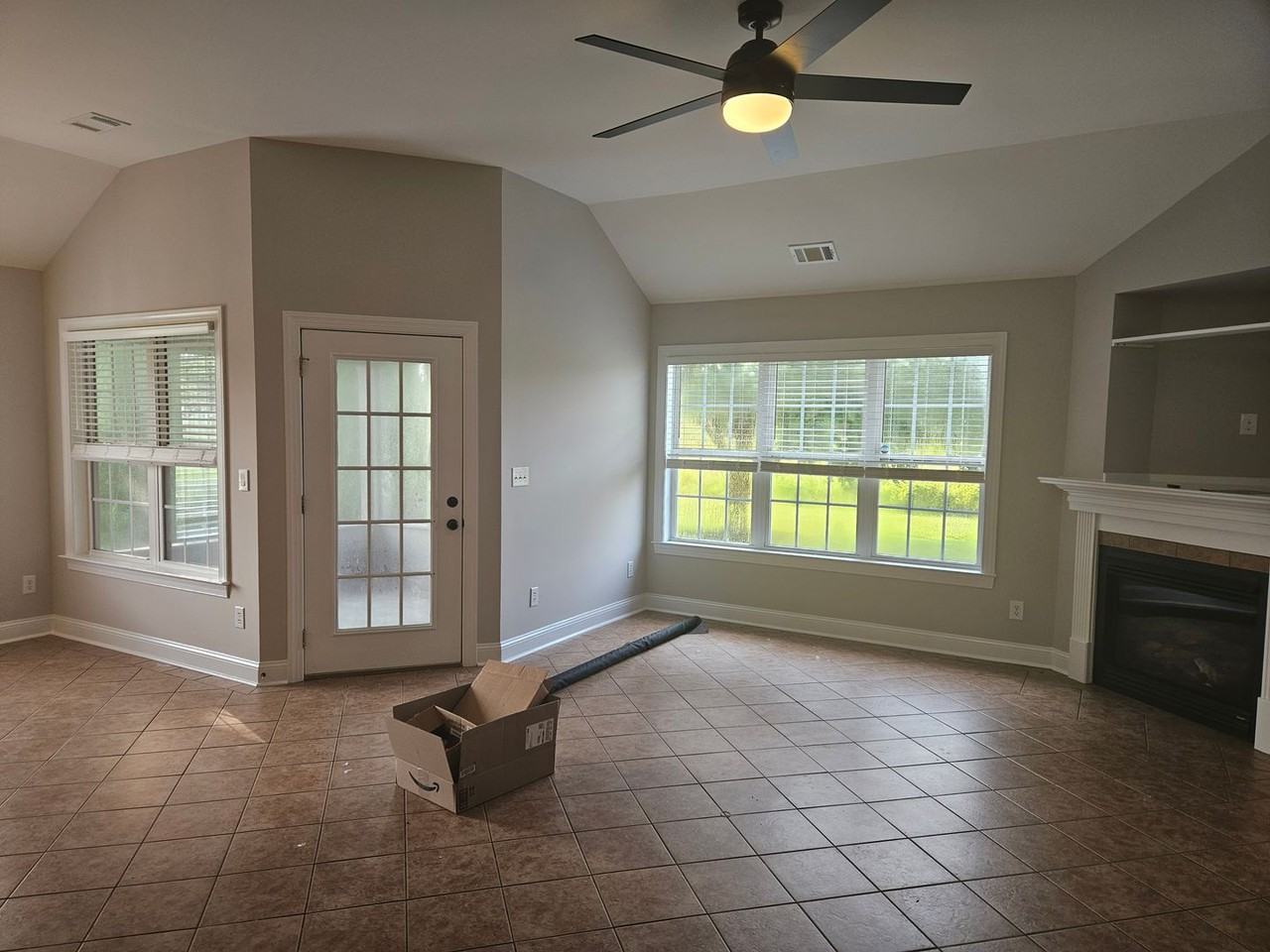 502D Castle Bay Dr - Photo 6 of 24