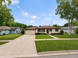 featured image of 2009 Linden Ave