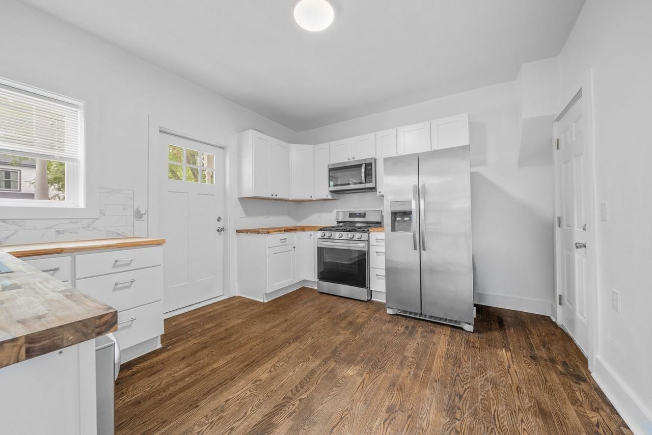748 Fairview - Photo 5 of 50