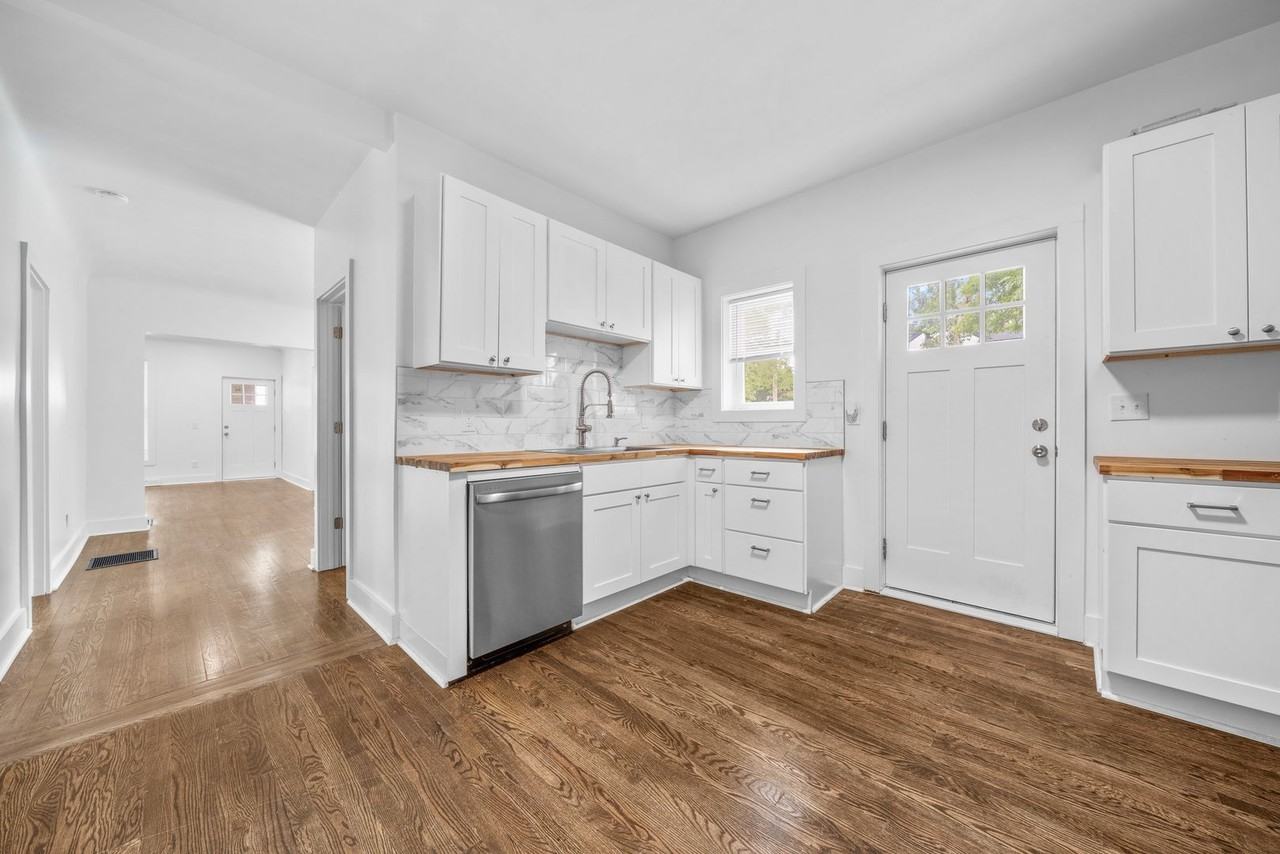748 Fairview - Photo 7 of 50