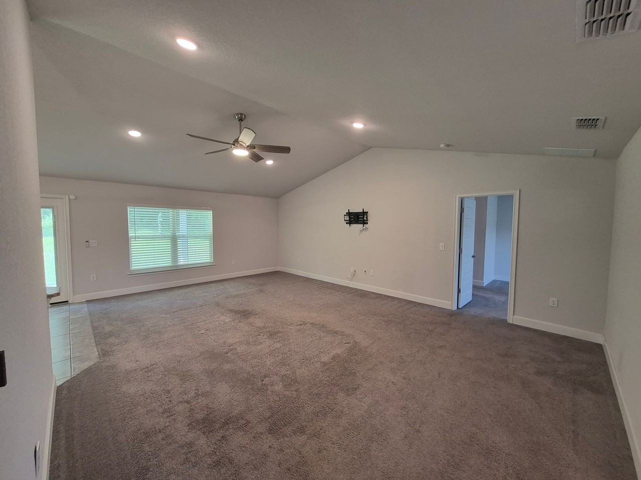1216 Margaret Ave - Photo 7 of 26