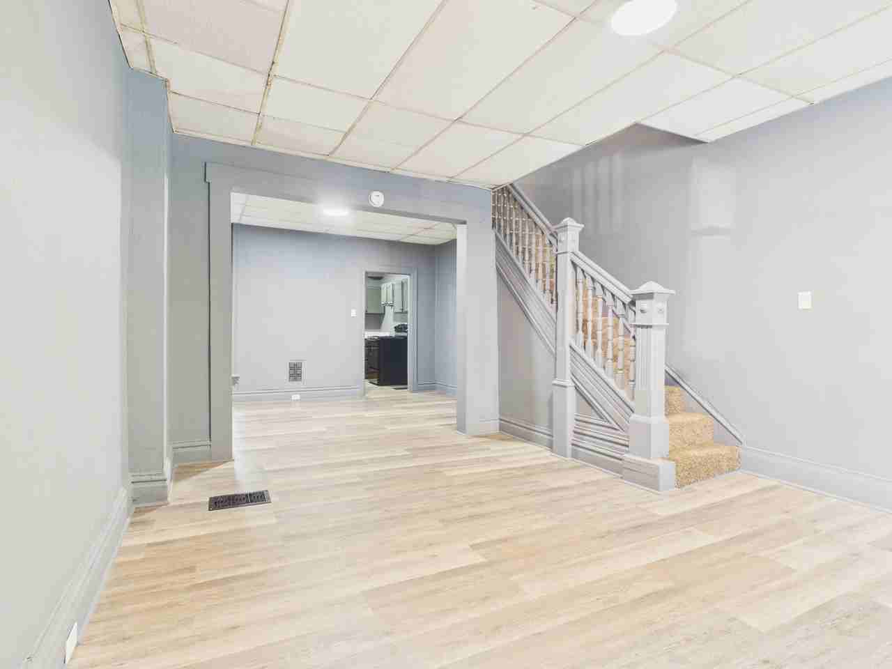 1527 Naudain St - Photo 6 of 22