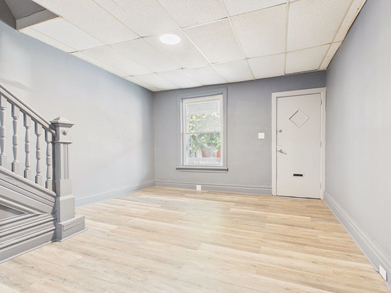1527 Naudain St - Photo 7 of 22