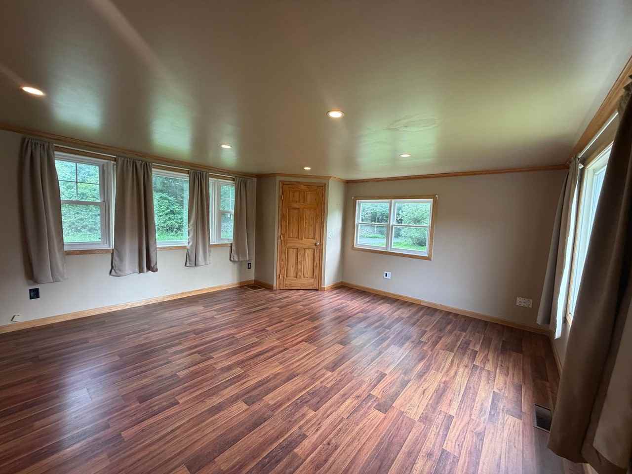 1295 Kroucher Rd - Photo 5 of 13