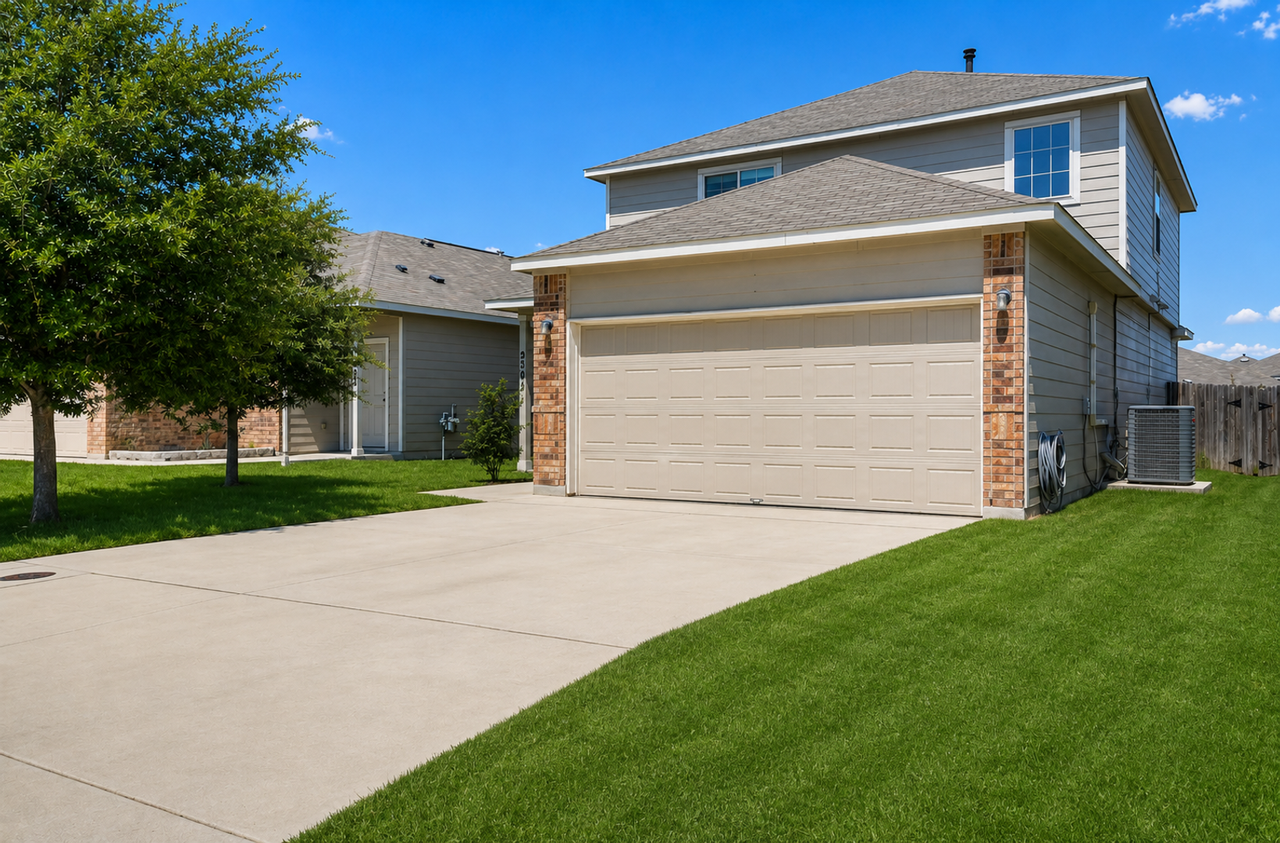 5502 Daniel Way - Photo 2 of 20