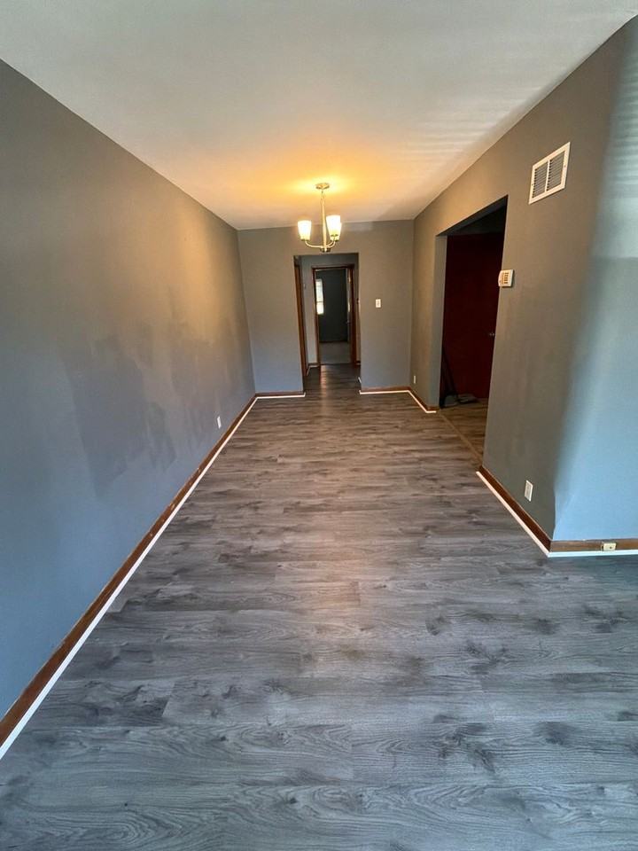 3238 S Compton Ave - Photo 3 of 8