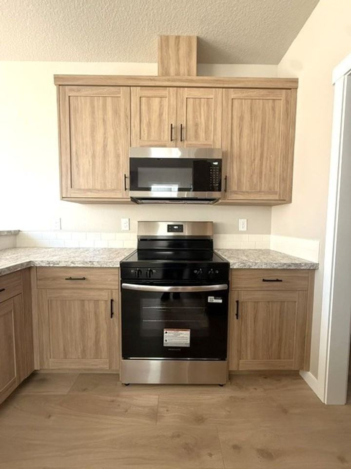4926 Ne 34th St - Photo 4 of 16