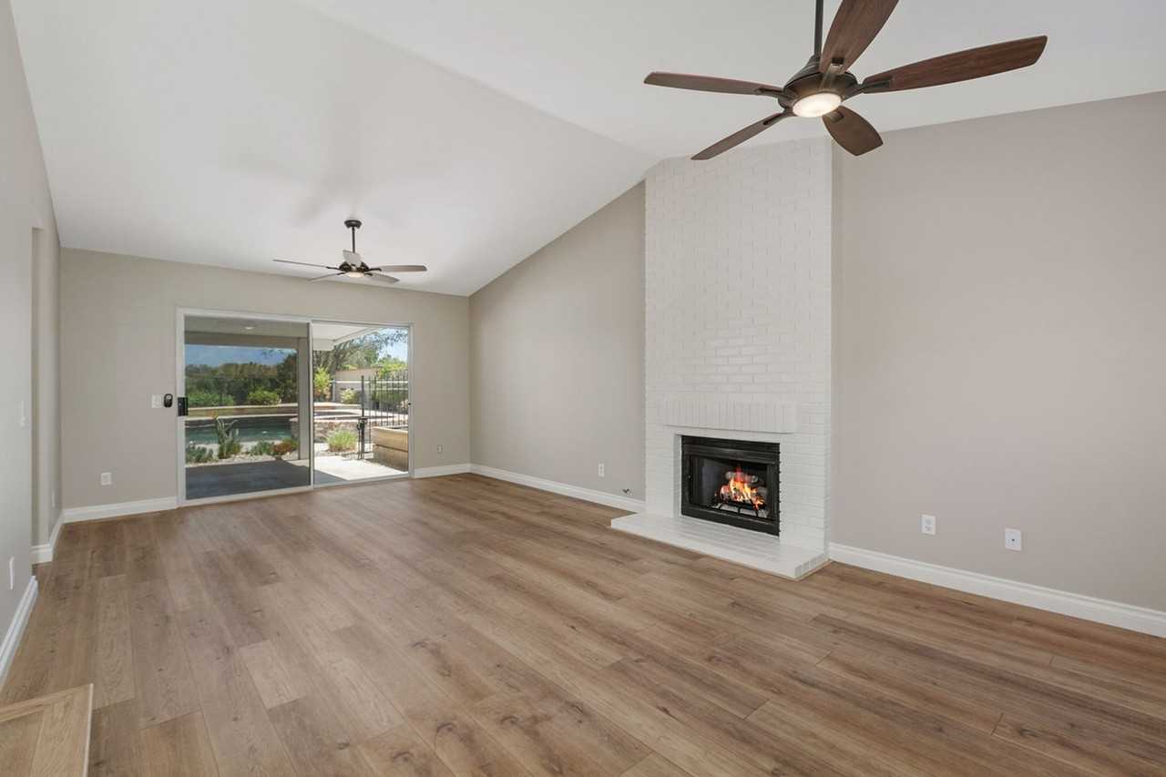 42994 Agena St - Photo 7 of 35