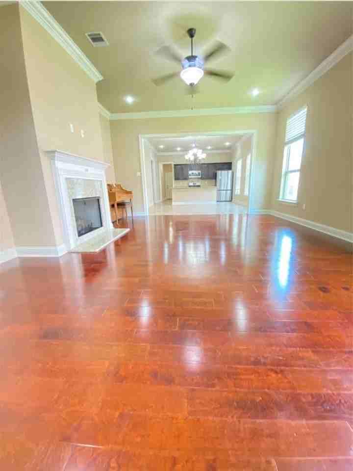 1144 Island Park Blvd - Photo 4 of 31
