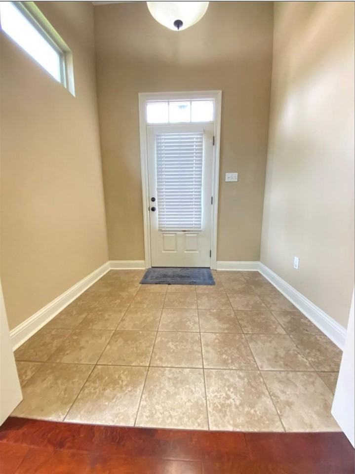 1144 Island Park Blvd - Photo 7 of 31