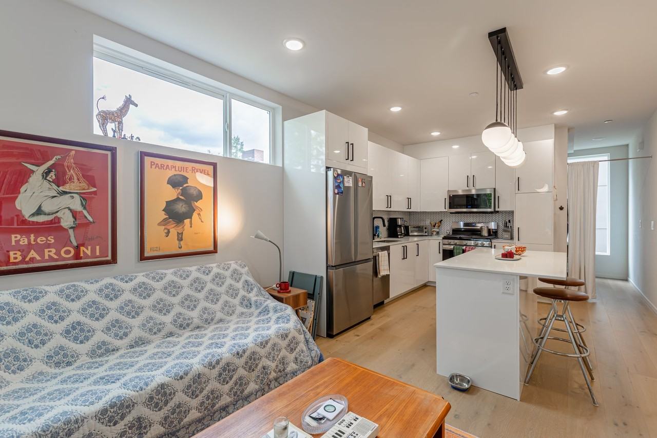 1110 33rd Ave #C - Photo 6 of 22