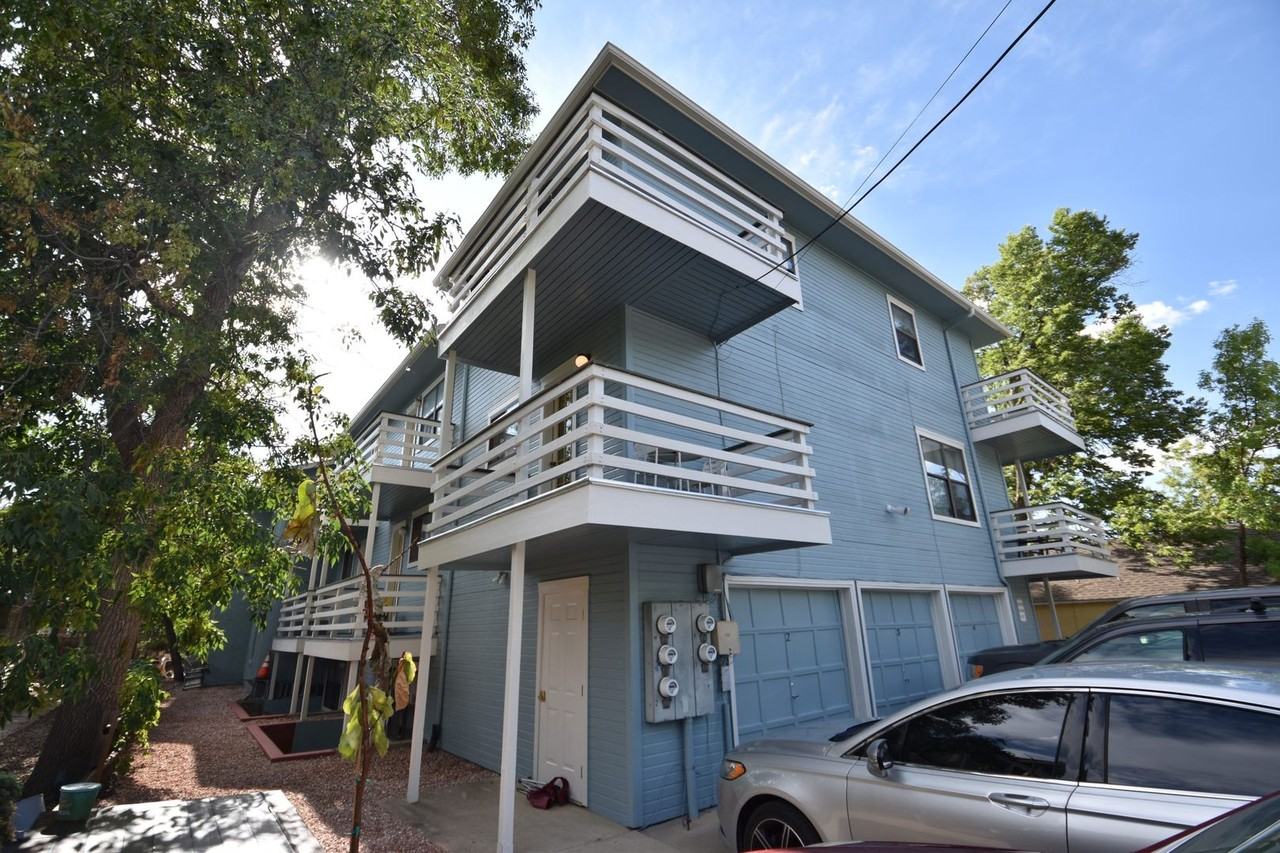 2927 Broadway St - Photo 3 of 29