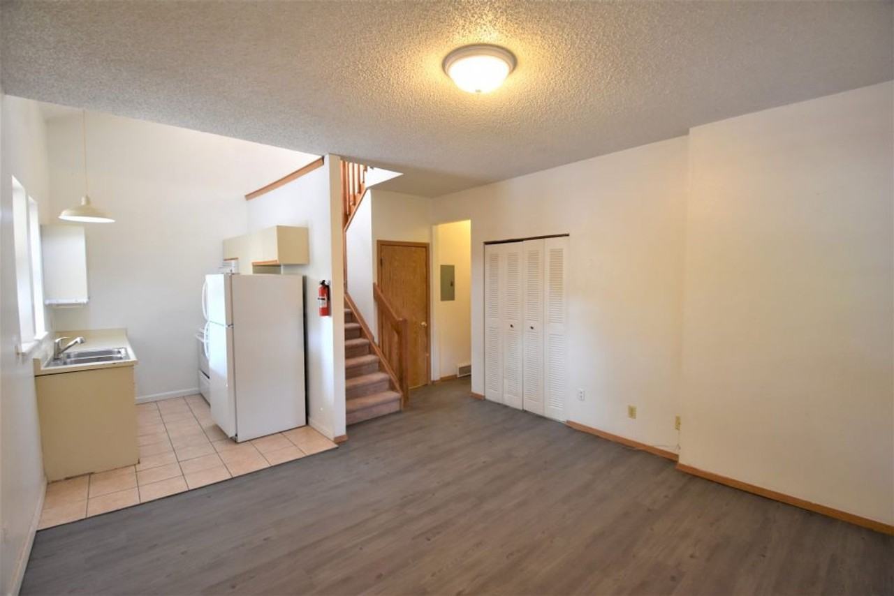 2927 Broadway St - Photo 5 of 29
