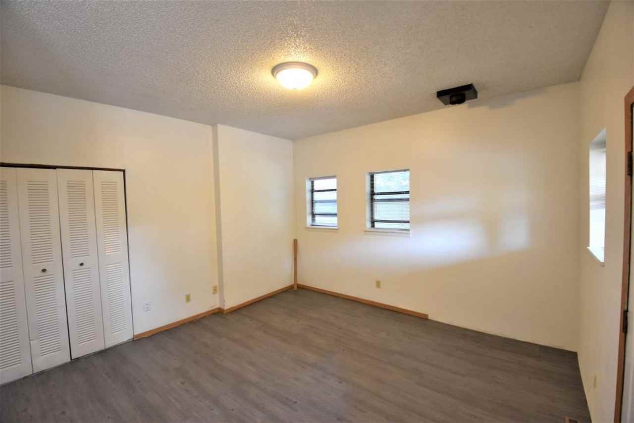 2927 Broadway St - Photo 7 of 29