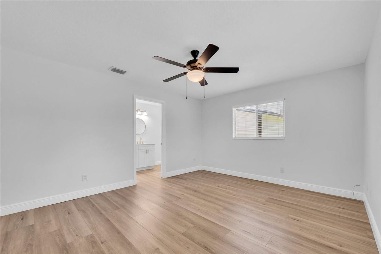 1611 3rd Ave W - Photo 5 of 37
