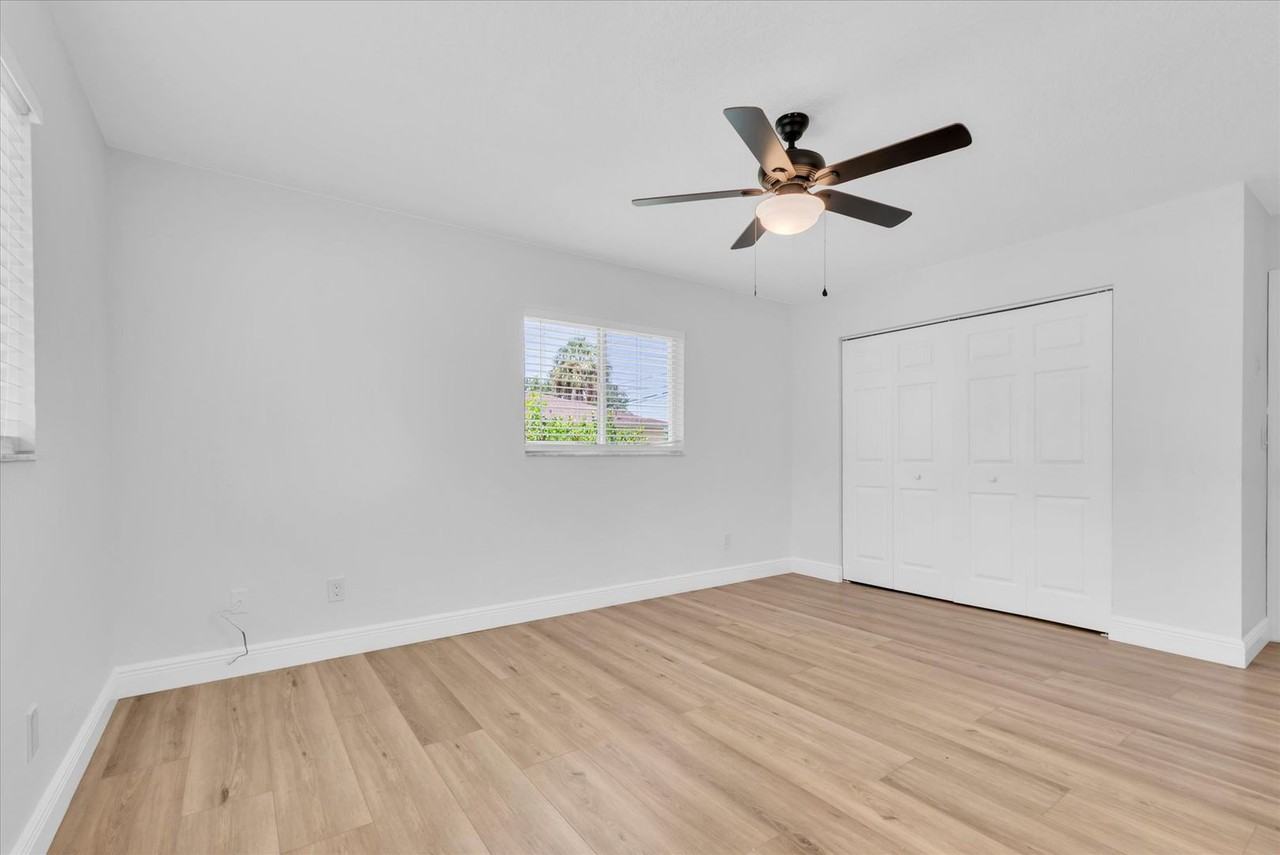 1611 3rd Ave W - Photo 6 of 37