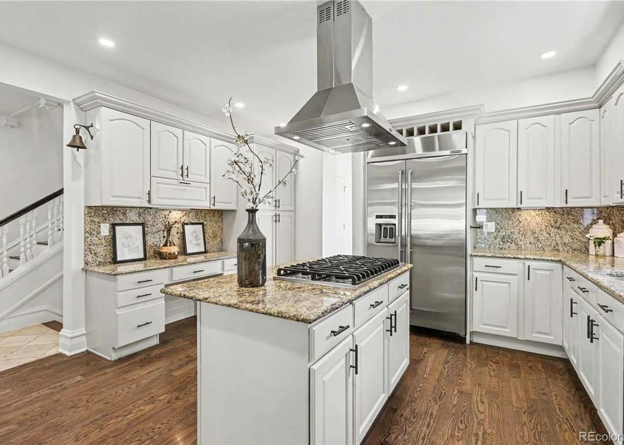 754 E 7th Ave - Photo 6 of 27