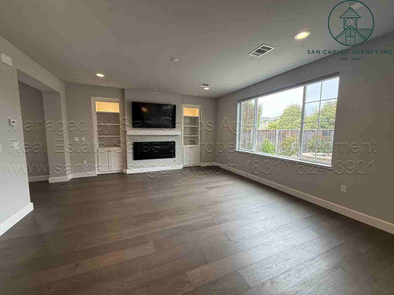 271 10th St - Photo 2 of 27