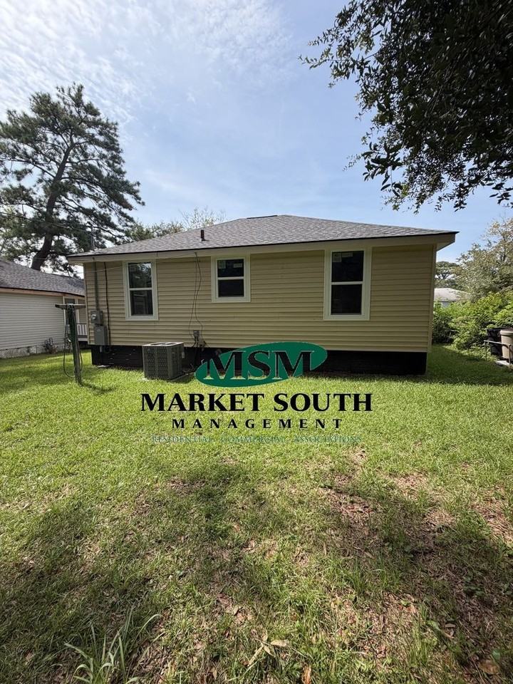 2318 Florida Ave - Photo 4 of 17
