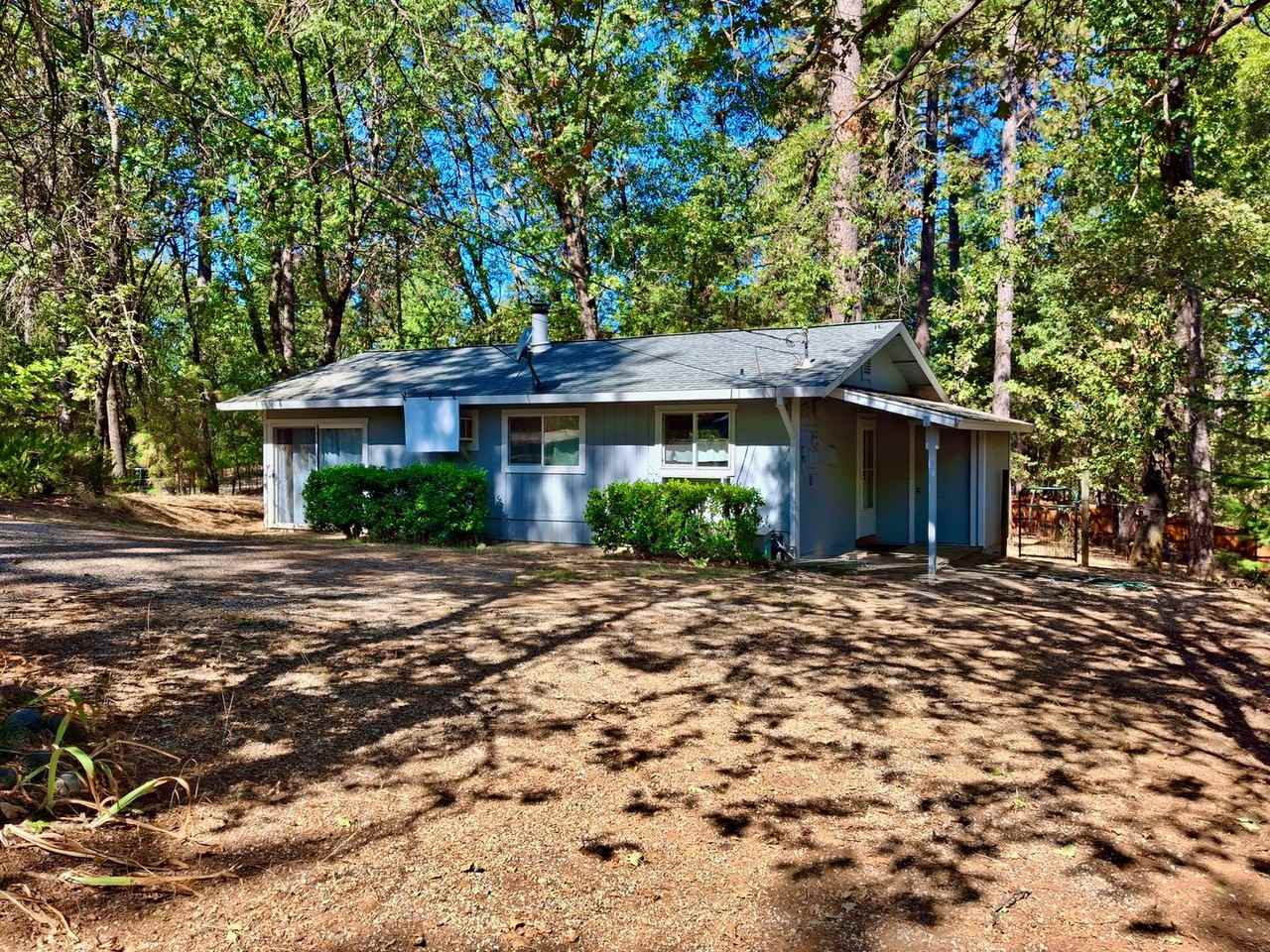 1588 Quail Ln - Photo 2 of 13