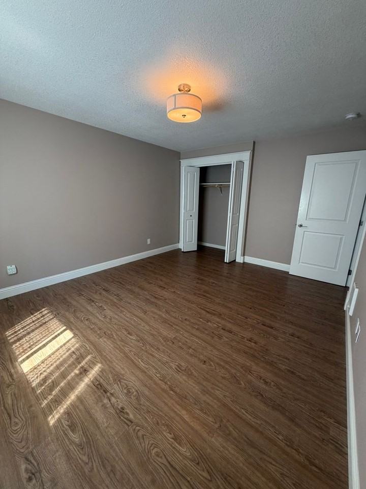 3521 Harrison Ave - Photo 5 of 16