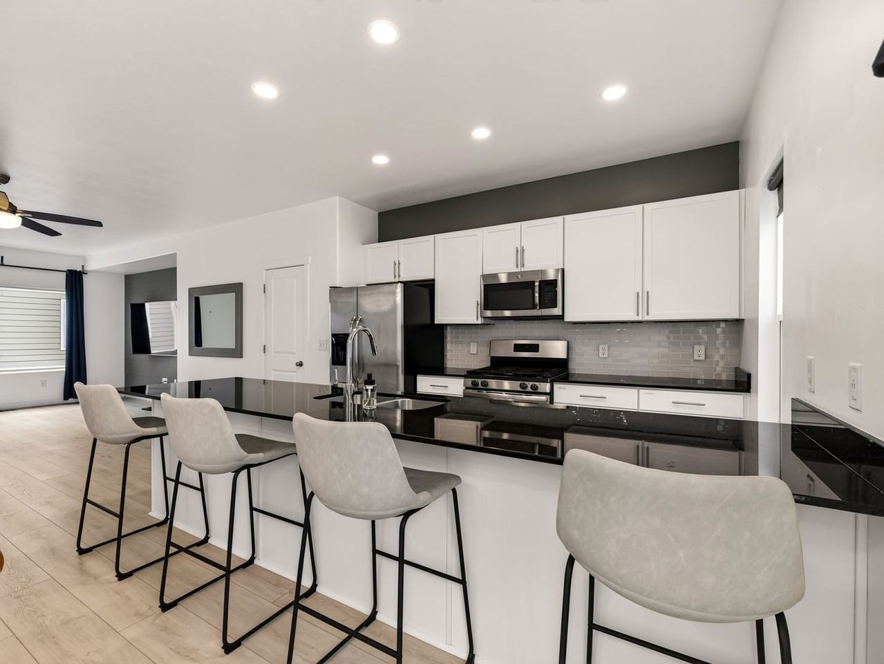 14720 S Rising Star Way - Photo 4 of 37