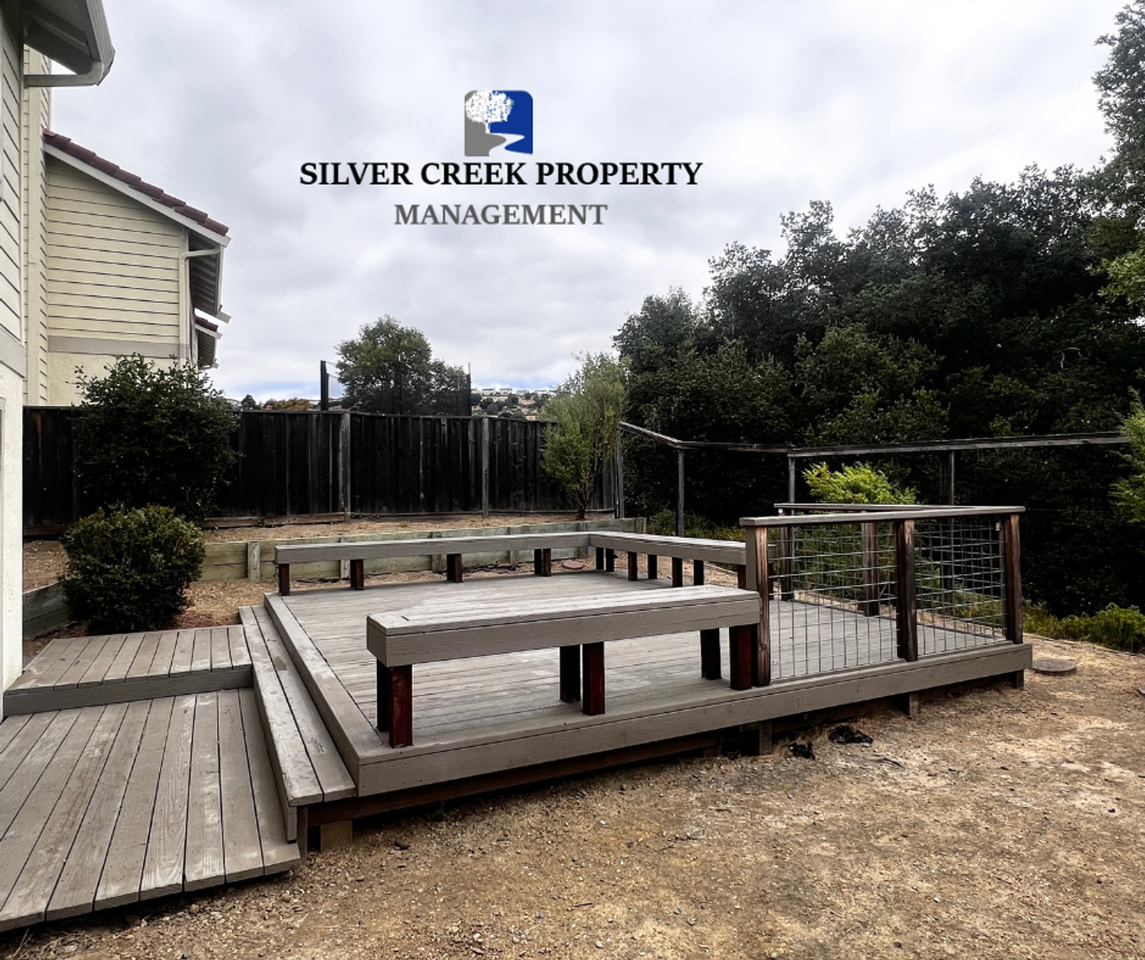 21072 Greenwood Cir - Photo 3 of 23