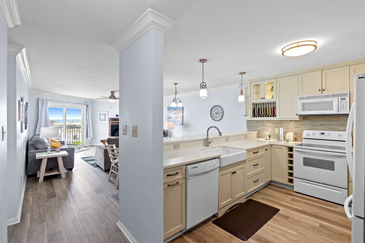 122 Se 58th St #111 - Photo 6 of 19