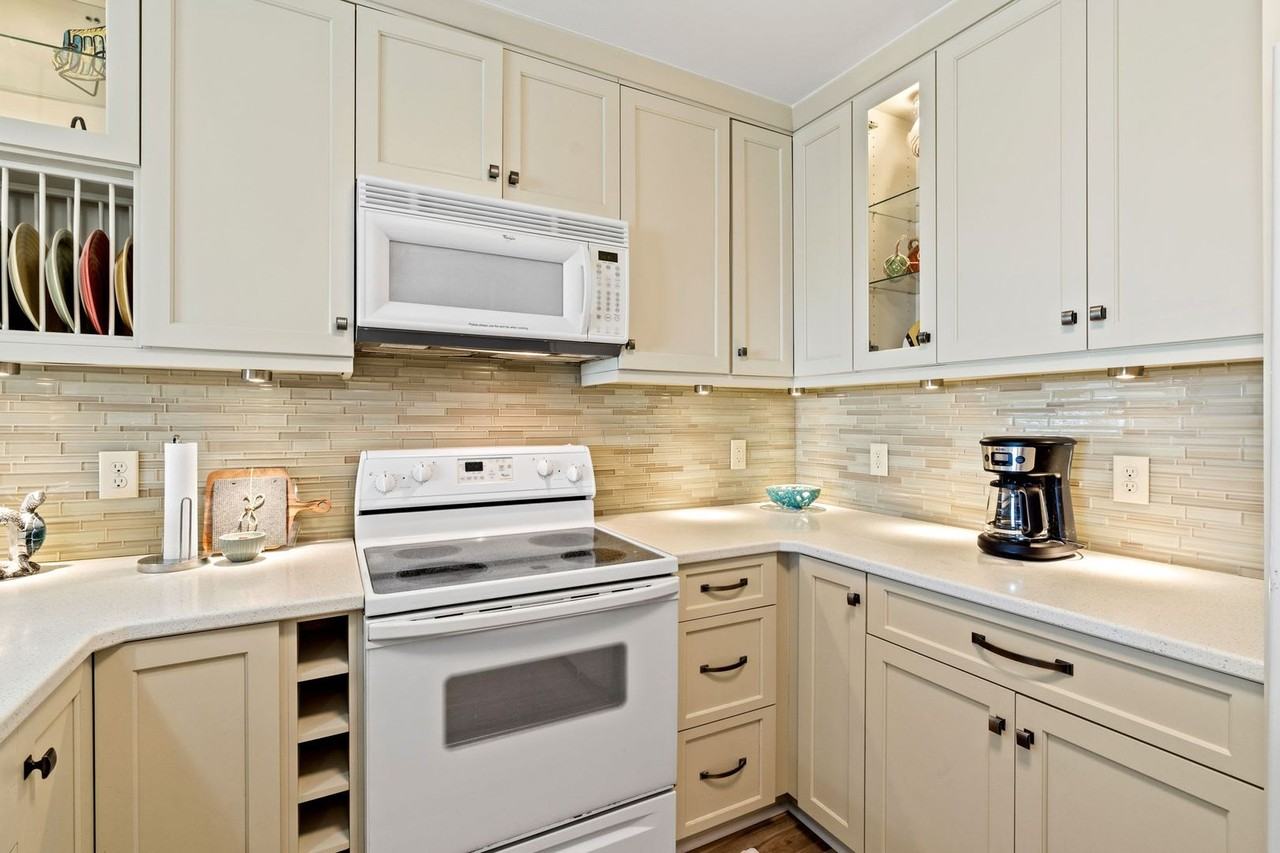 122 Se 58th St #111 - Photo 7 of 19