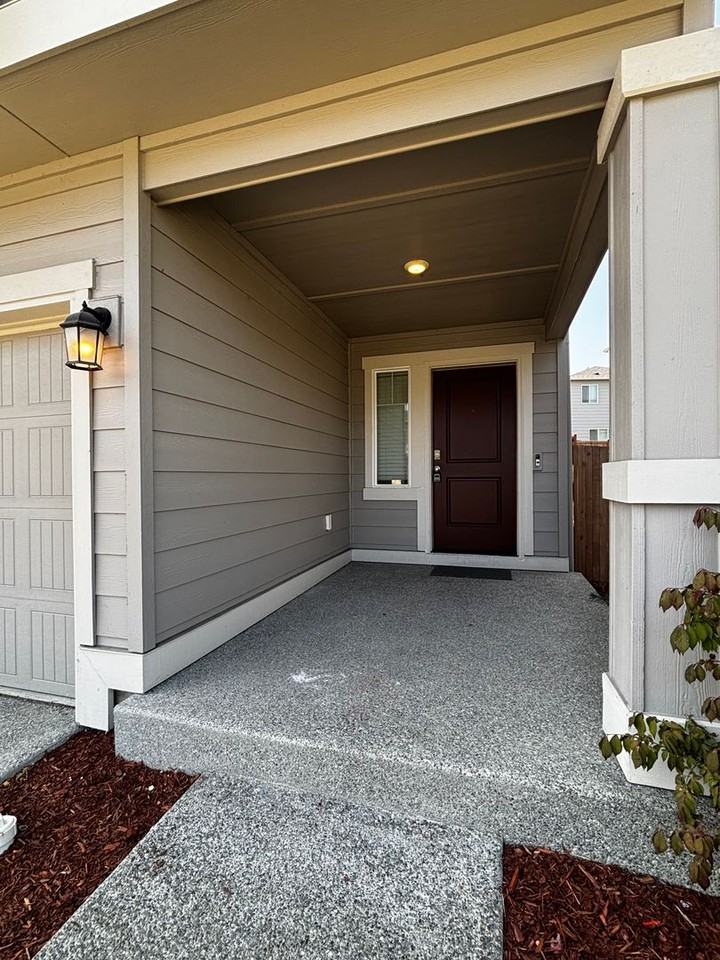 18740 108th Ave E - Photo 2 of 17