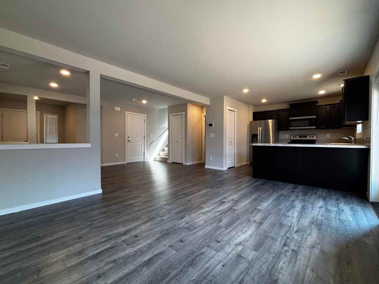 18740 108th Ave E - Photo 5 of 17
