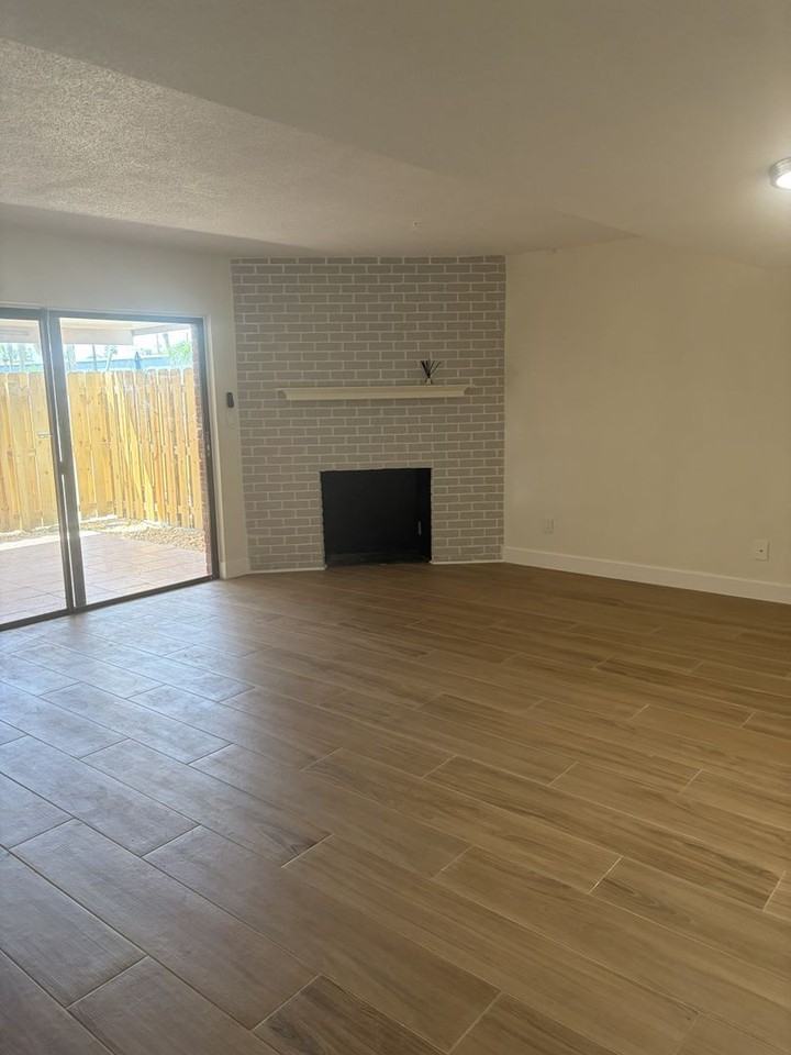 2250 S Palmetto Ave #H24 - Photo 6 of 18