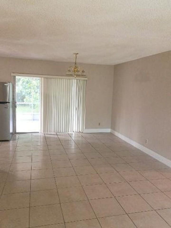 6761 Nw 24th Ct - Photo 3 of 13