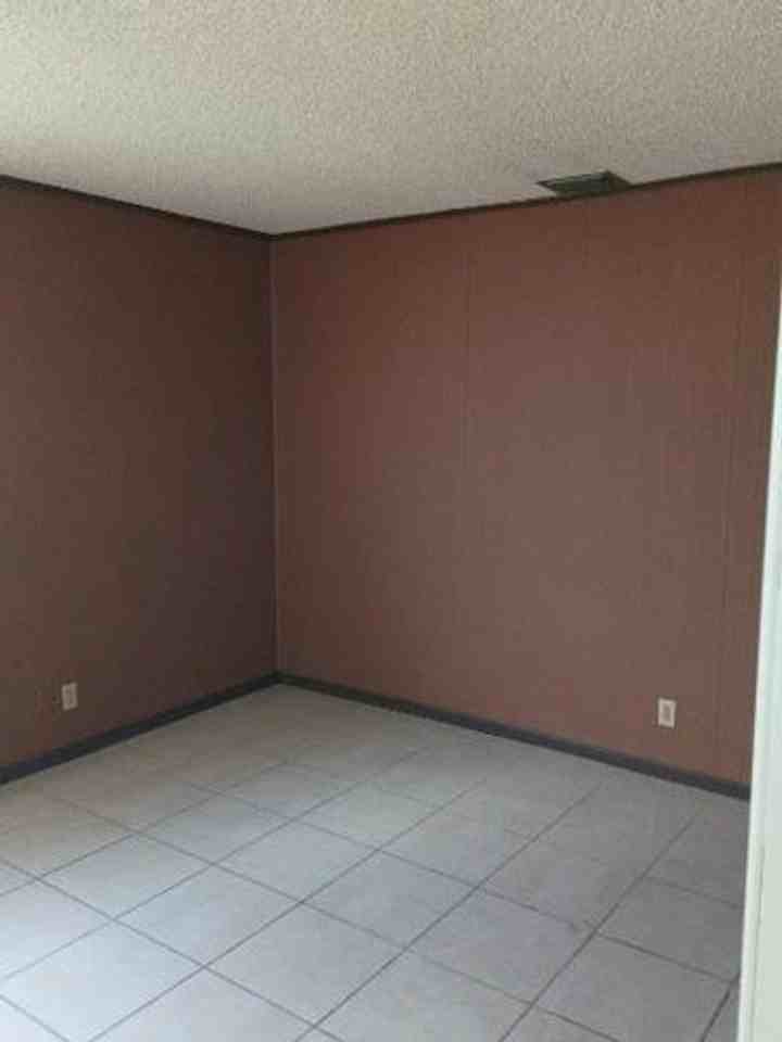 6761 Nw 24th Ct - Photo 6 of 13