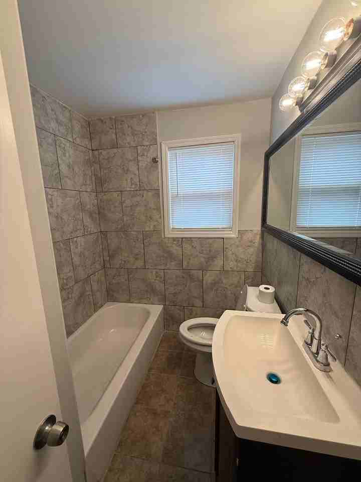 9066 Pallardy Ln - Photo 3 of 27
