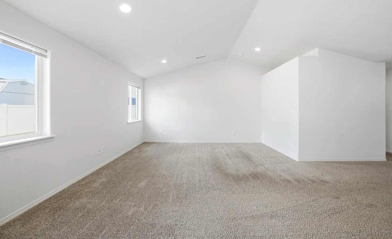1032 W Sequoia Rd - Photo 3 of 28