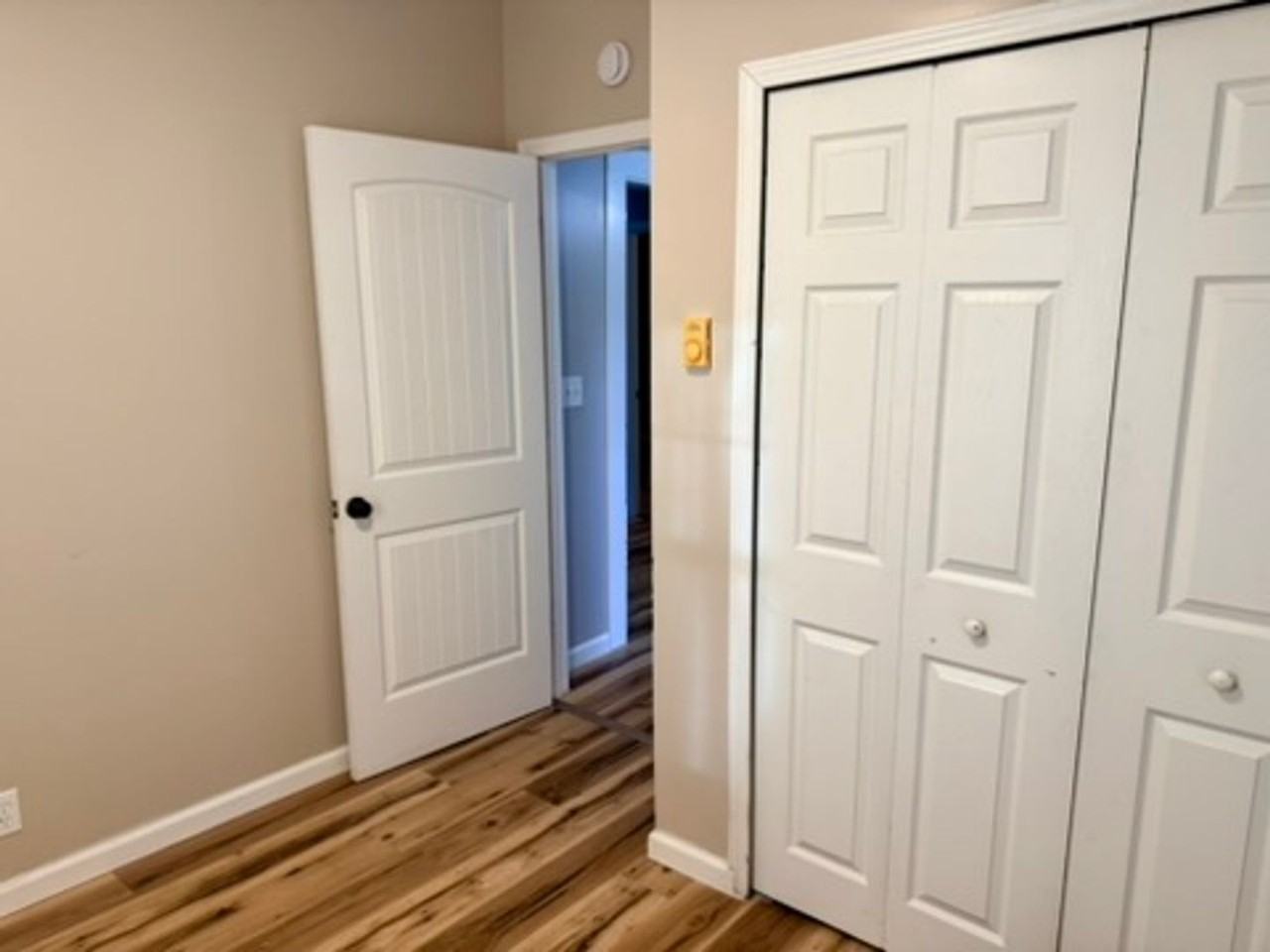 283 Redfern Rd - Photo 4 of 16