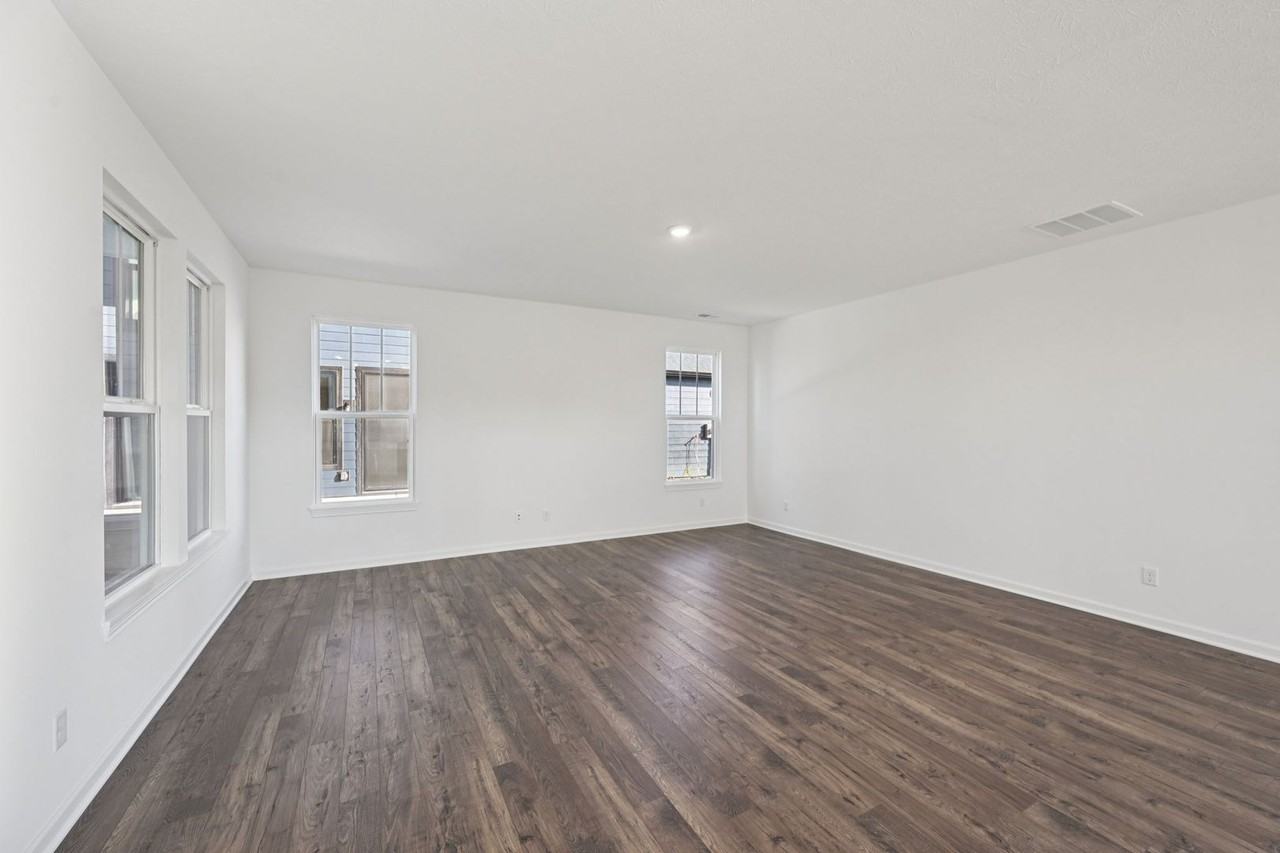 2686 Prism Way - Photo 3 of 32