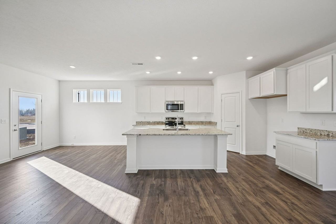 2686 Prism Way - Photo 6 of 32