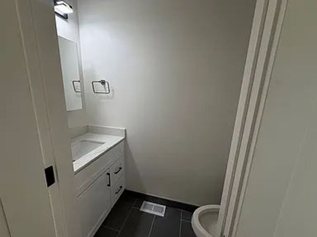 1826 Parker St - Photo 5 of 17