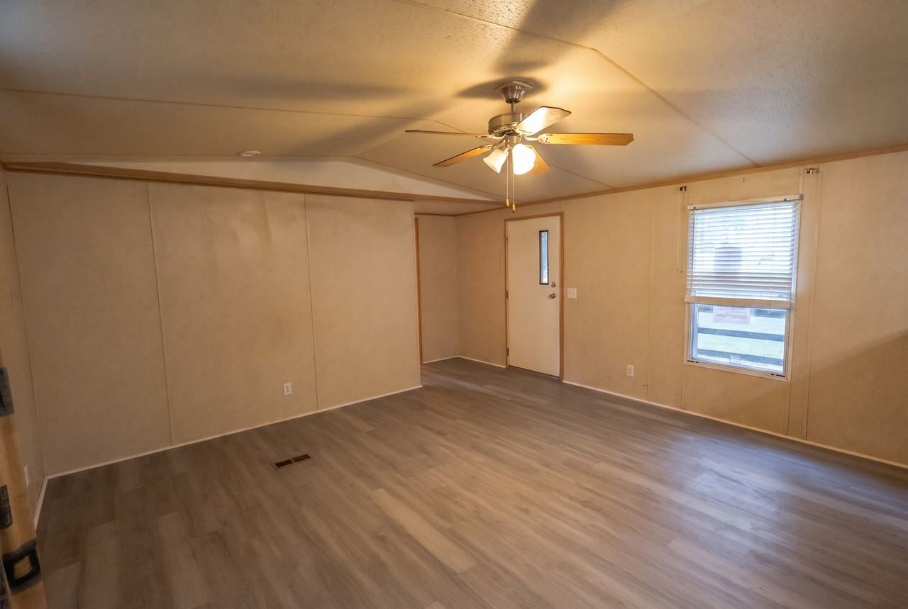 6626 Moss Rose Dr - Photo 2 of 11