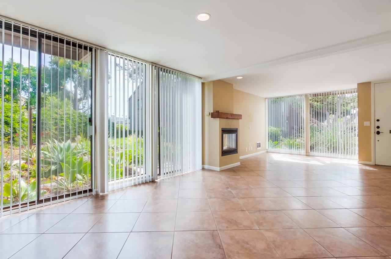 675 S Sierra Ave #19 - Photo 4 of 25