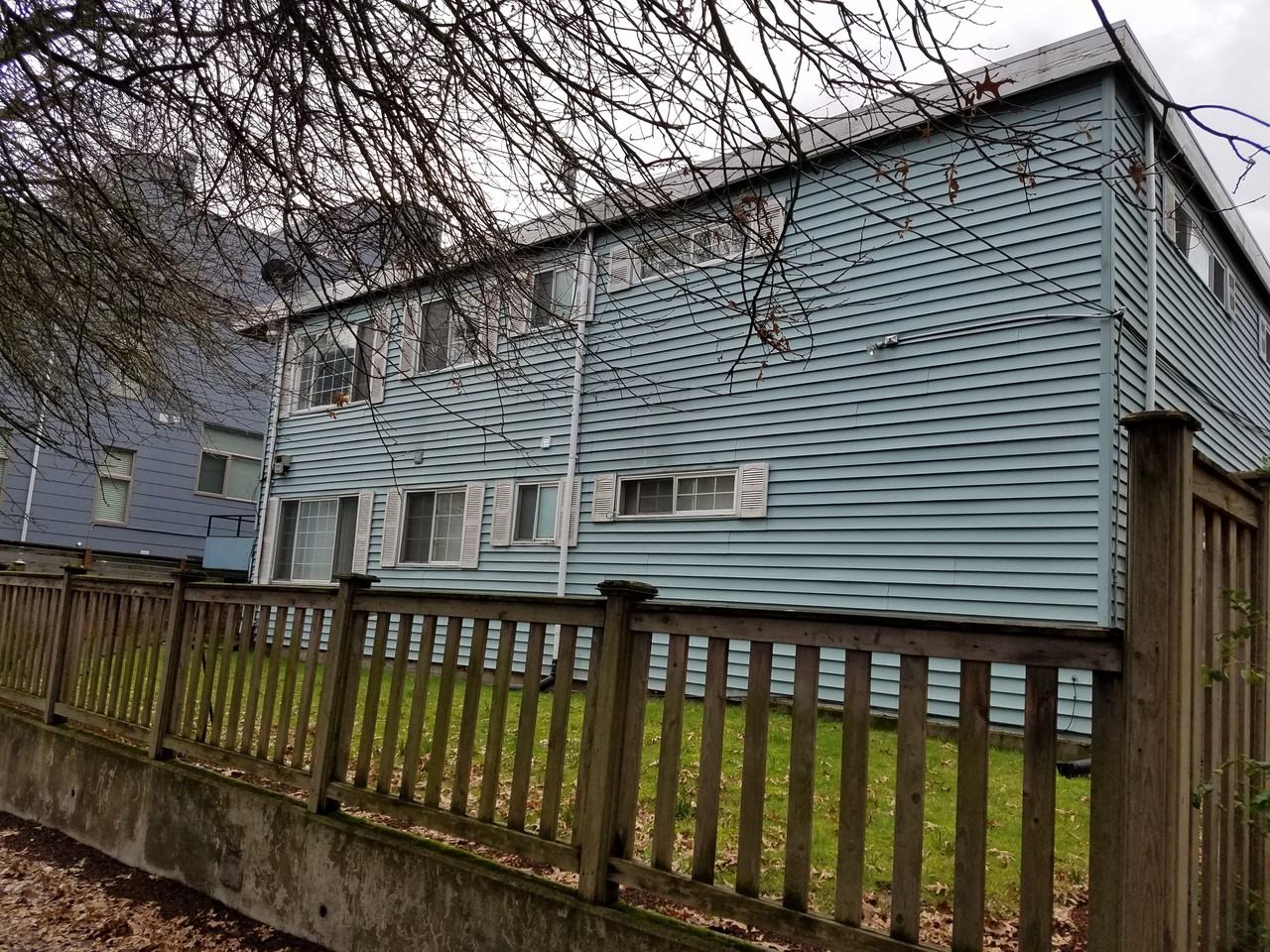 115 26th Ave S #4 - Photo 2 of 13