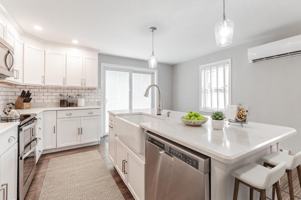 featured image of 15 Brian Ave #R