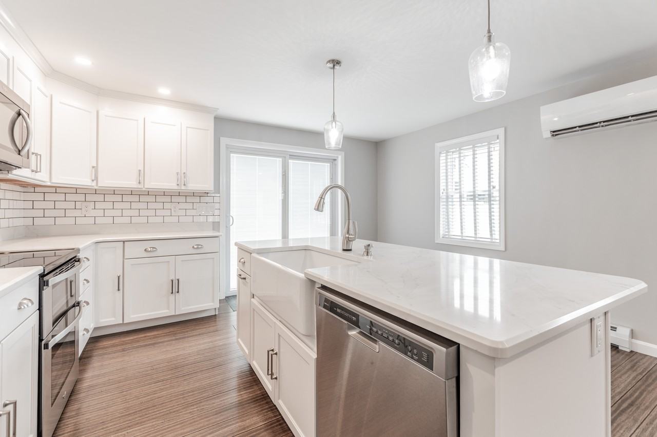 15 Brian Ave #R - Photo 5 of 24
