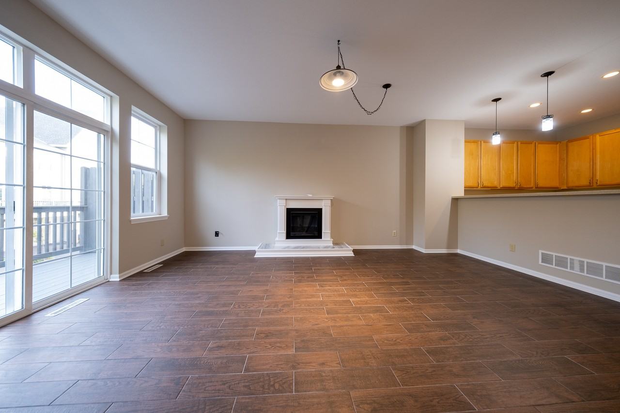 8107 Oakview Dr N #1 - Photo 5 of 19
