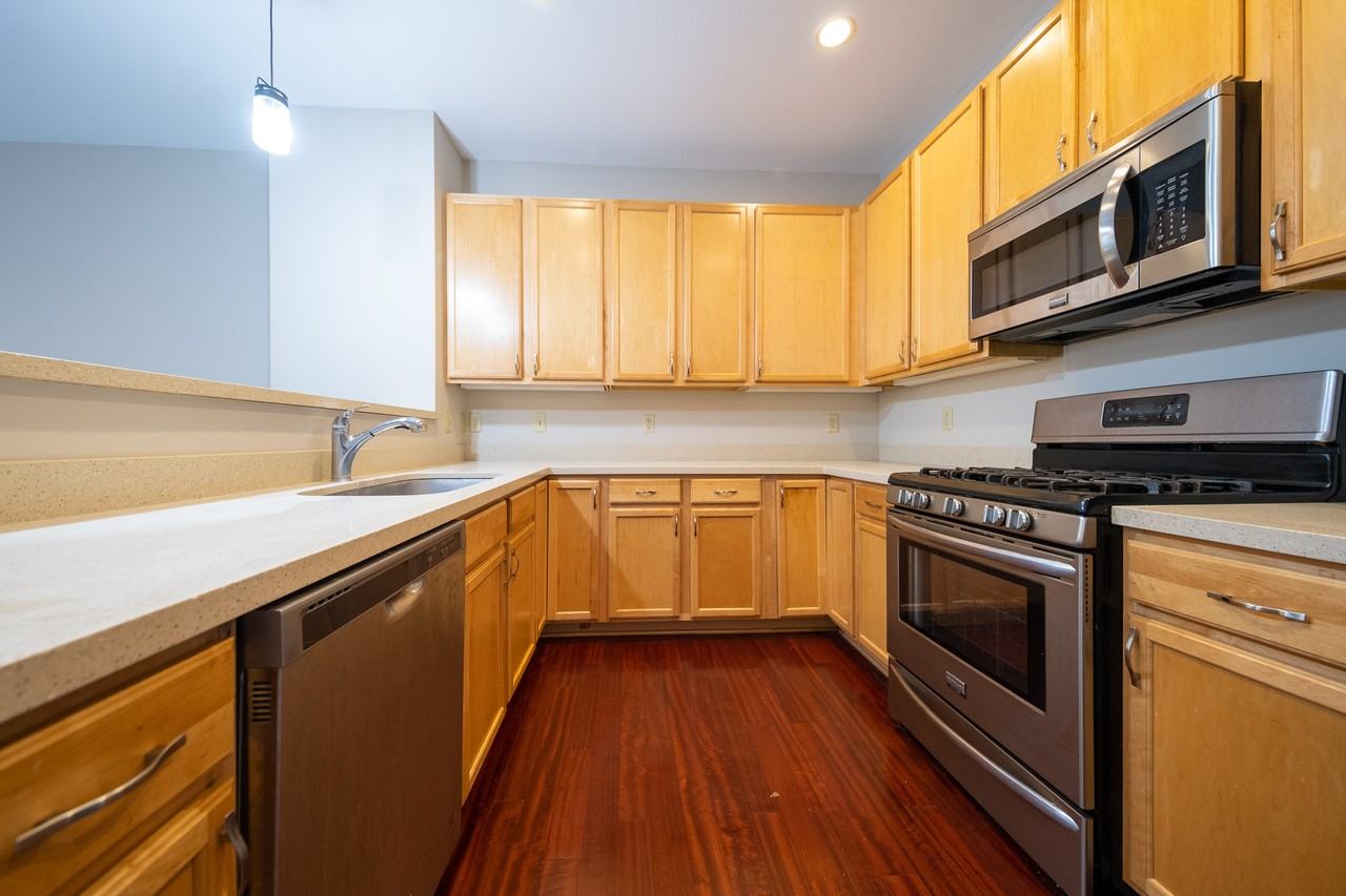 8107 Oakview Dr N #1 - Photo 7 of 19